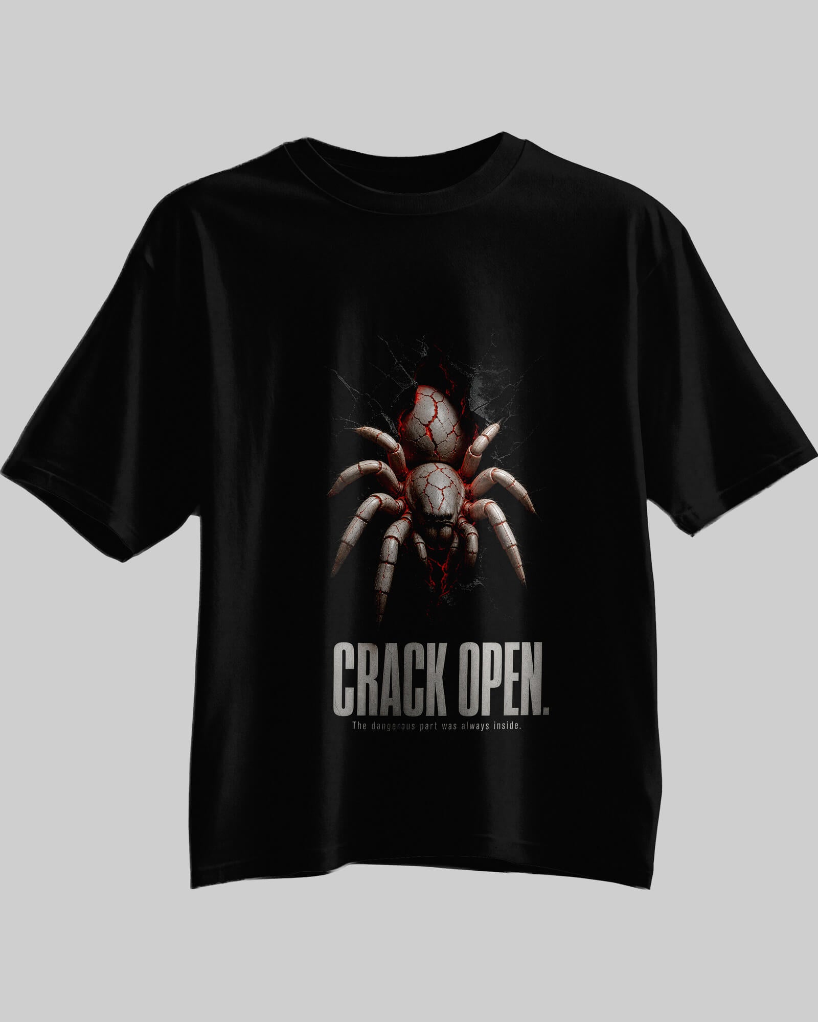 Crack Open Spider Graphic Oversized T-Shirt